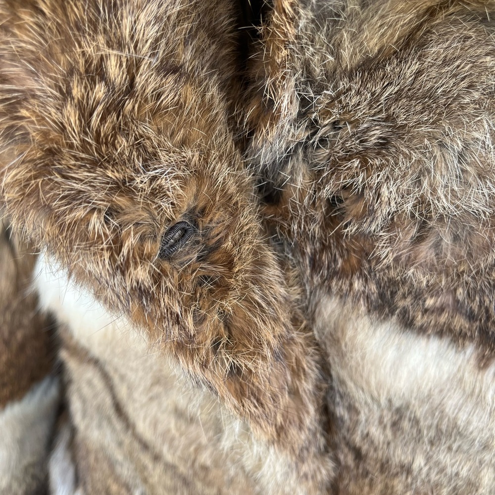 The most absolutely stunning, super soft Fur Coat I’ve ever owned - Picture 5 of 10